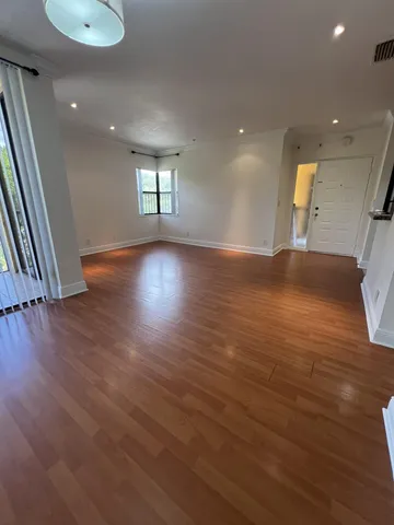 $1,800 | 3857 Coral Tree Circle, Unit 307, Coconut Creek, FL 33073