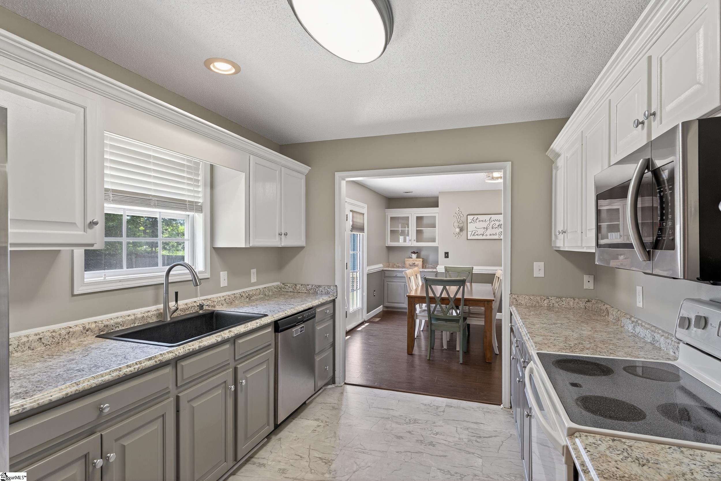 111 Falcon Lane Chesnee, SC 29323 - Photo 12 of 36
