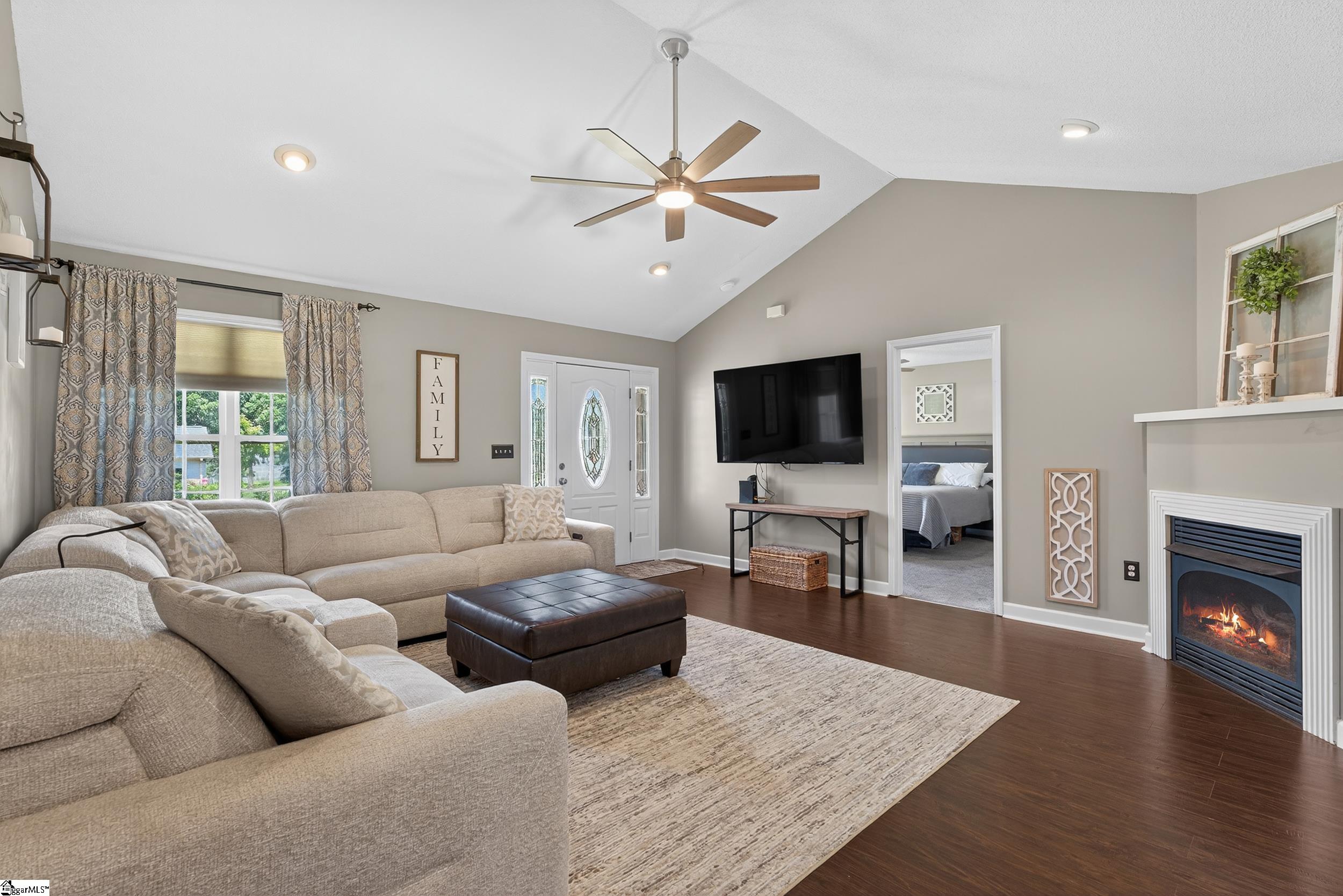 111 Falcon Lane Chesnee, SC 29323 - Photo 7 of 36