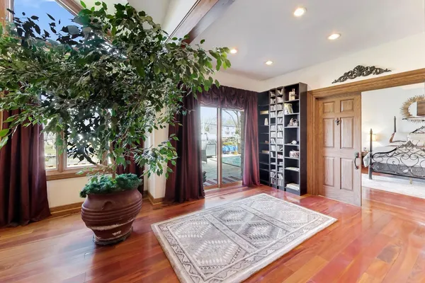 $849,900 | 26811 Oakdale Lane, Mundelein, IL 60060