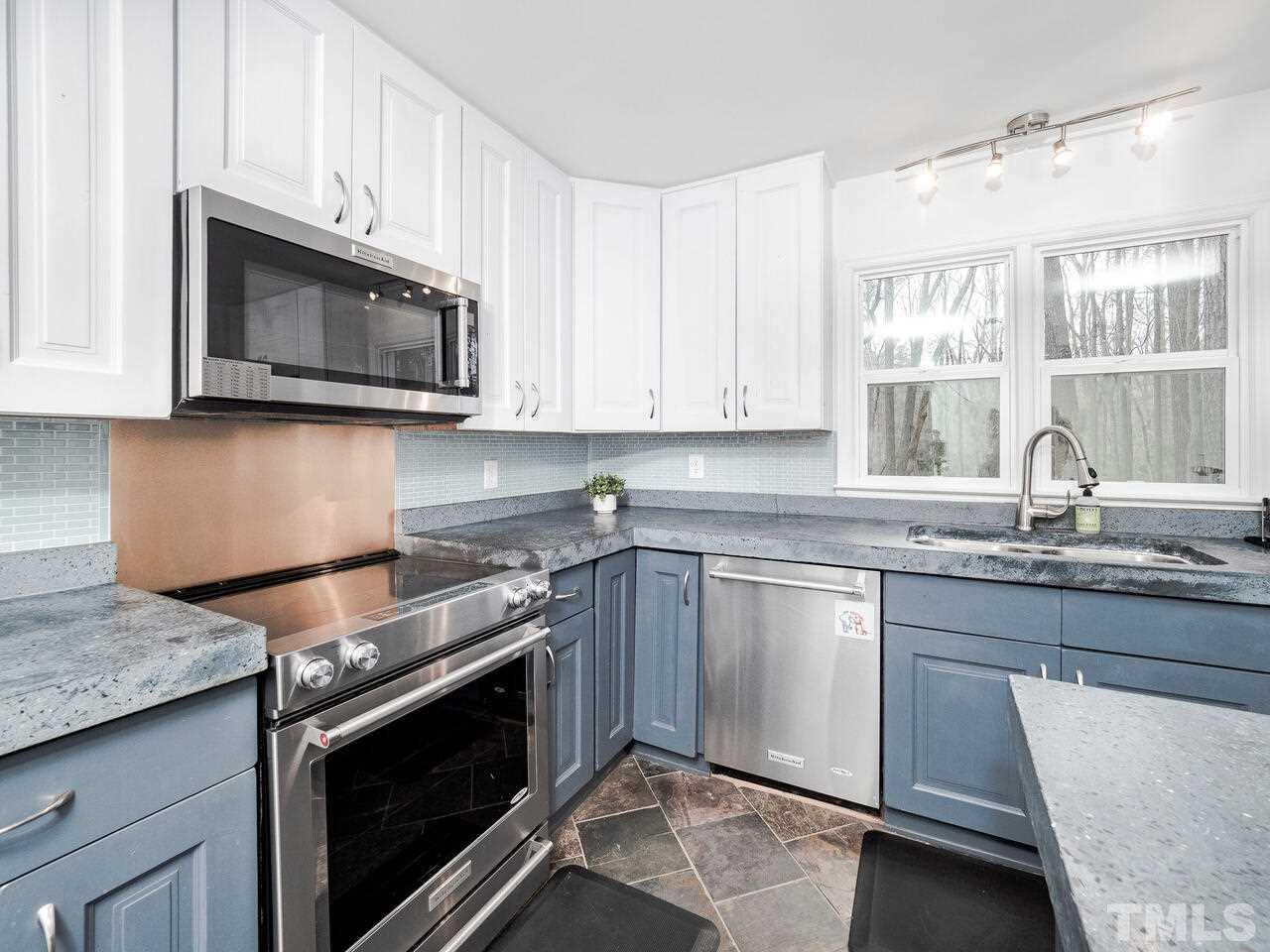 1001 Sedwick Road Durham, NC 27713 - Photo 10 of 28