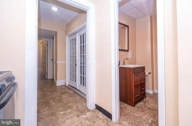 a bathroom with a toilet