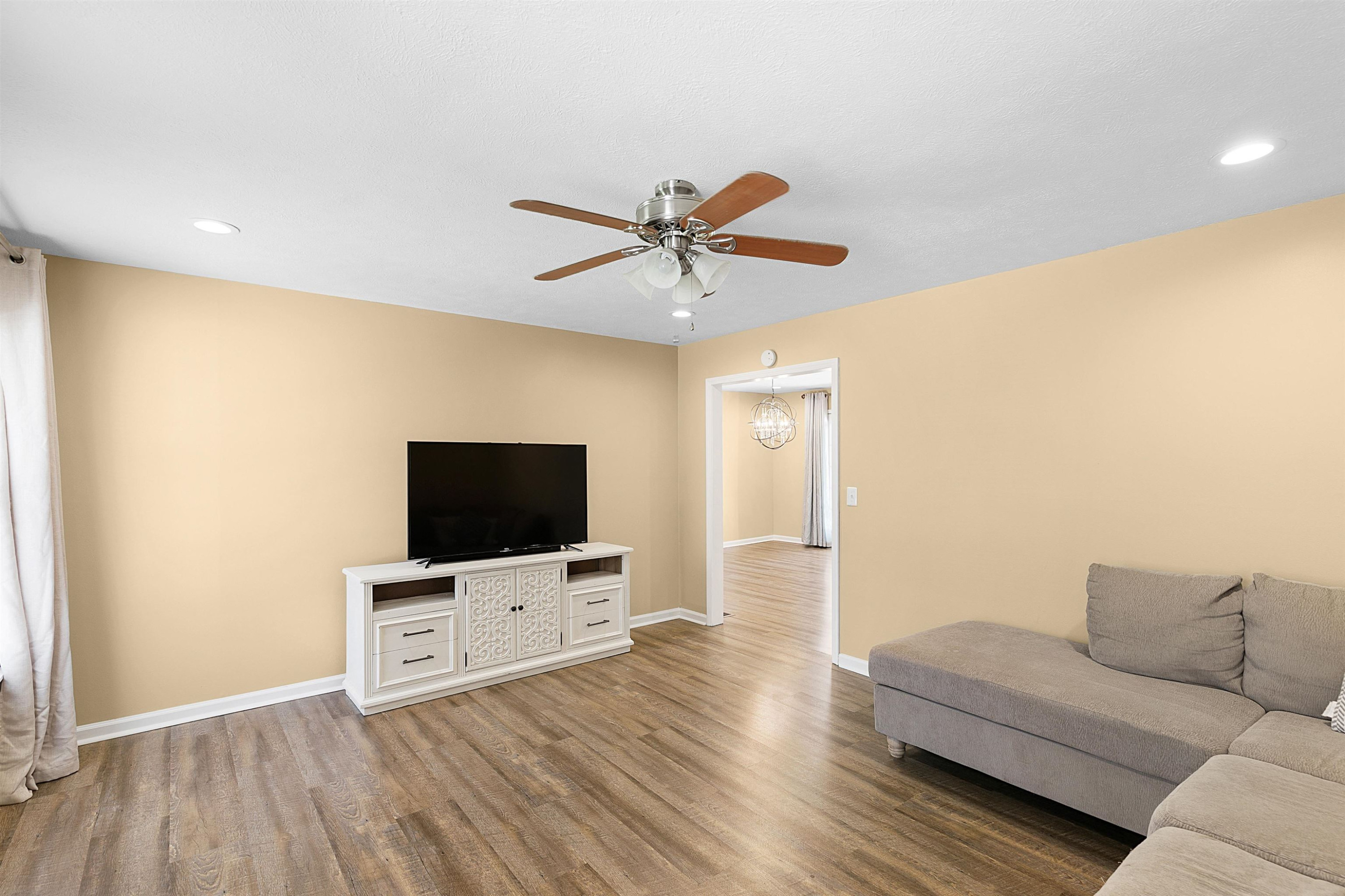 37 Ridgeview Drive Jackson, TN 38301 - Photo 3 of 22 Photo 3
