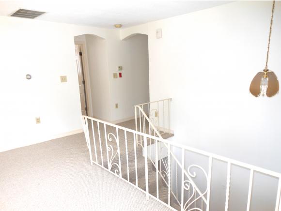 7 Apache Street Dover, NH 03820 - Photo 10 of 25 Gallery Image 10