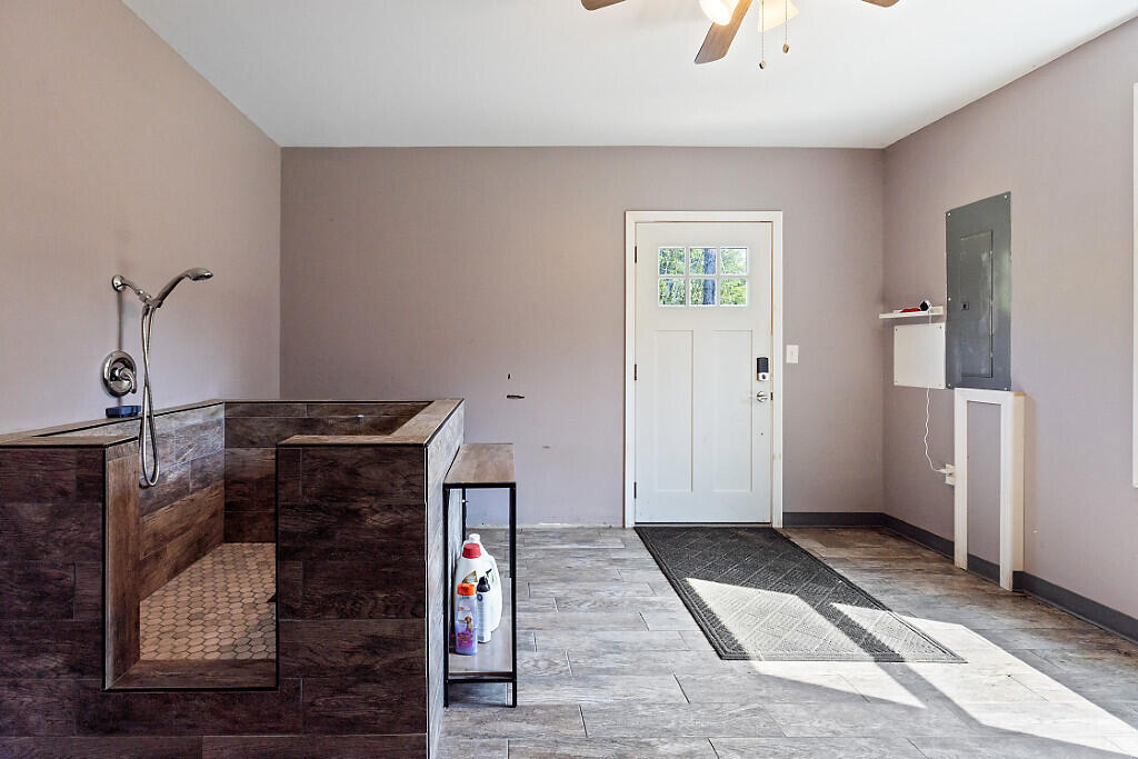 1012 Lakewood Road Madison, ME 04950 - Photo 6 of 63 Mudroom