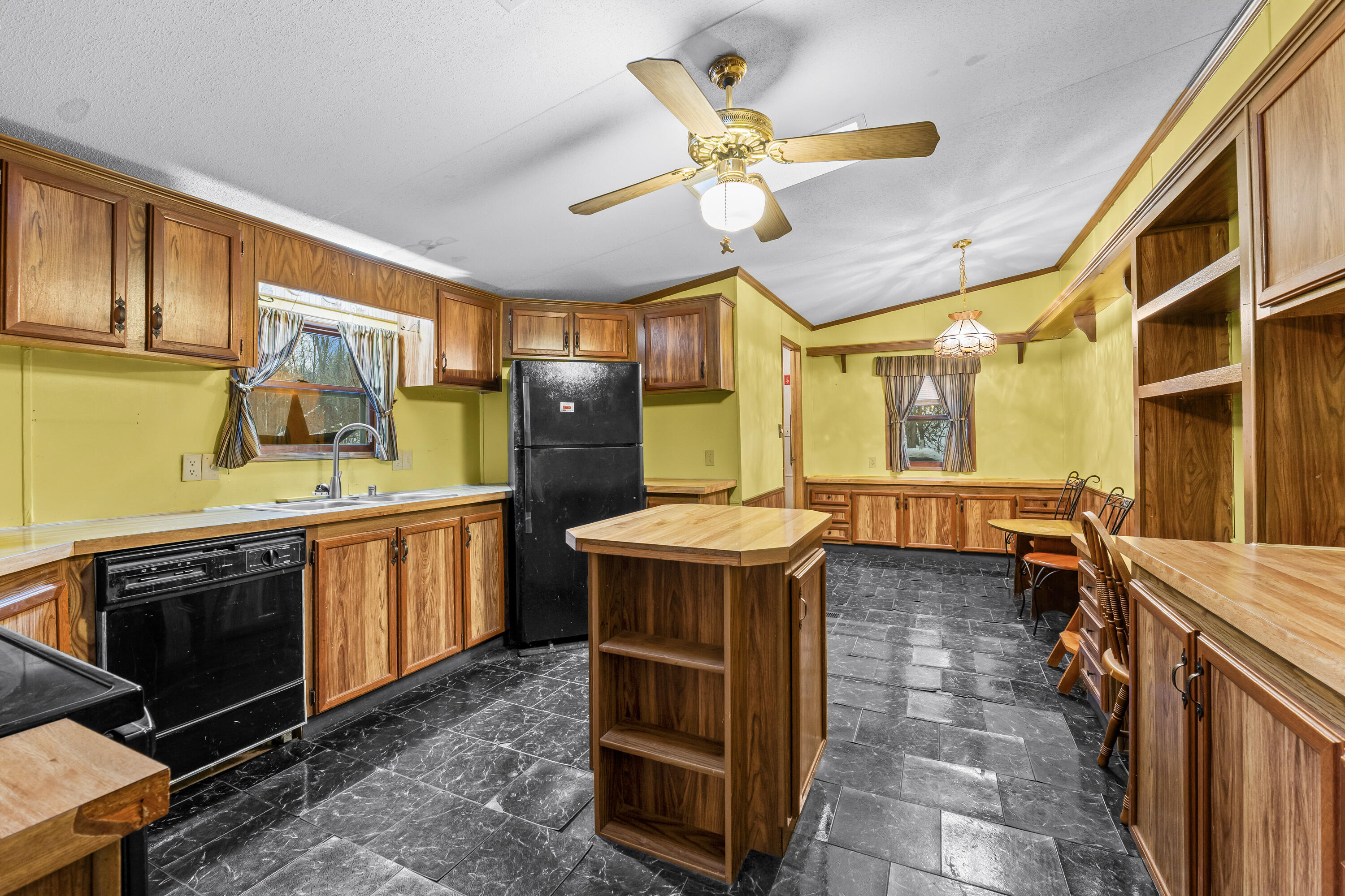 784 East Pond Road Nobleboro, ME 04555 - Photo 21 of 57 784 E Pond Rd_117