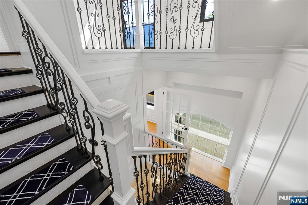 1080 River Road Edgewater, NJ 07020 - Photo 5 of 48