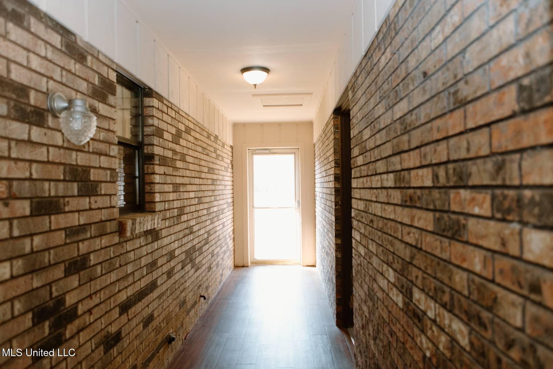 146 Forest Ridge Drive Brandon, MS 39042 - Photo 18 of 29 forest 21