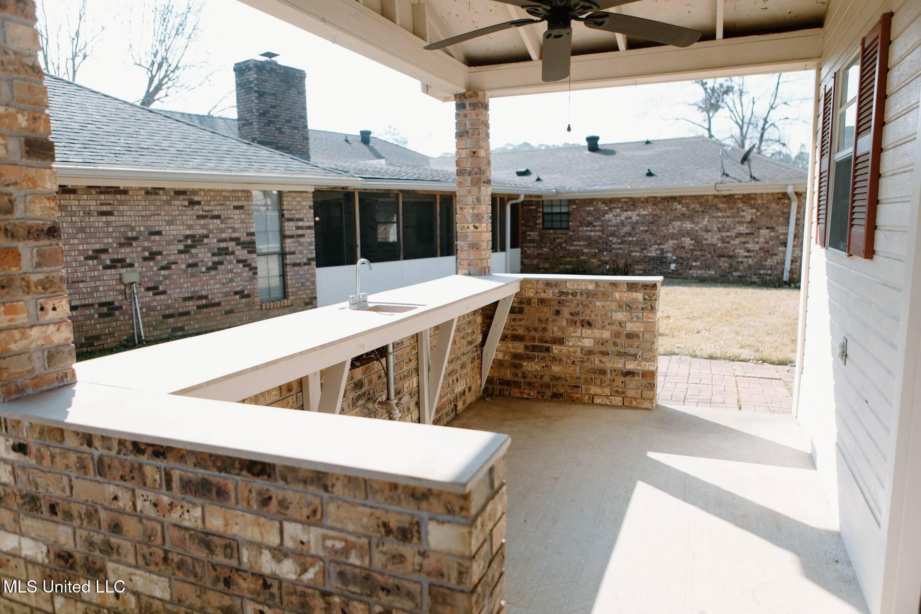 146 Forest Ridge Drive Brandon, MS 39042 - Photo 25 of 29 forest 20