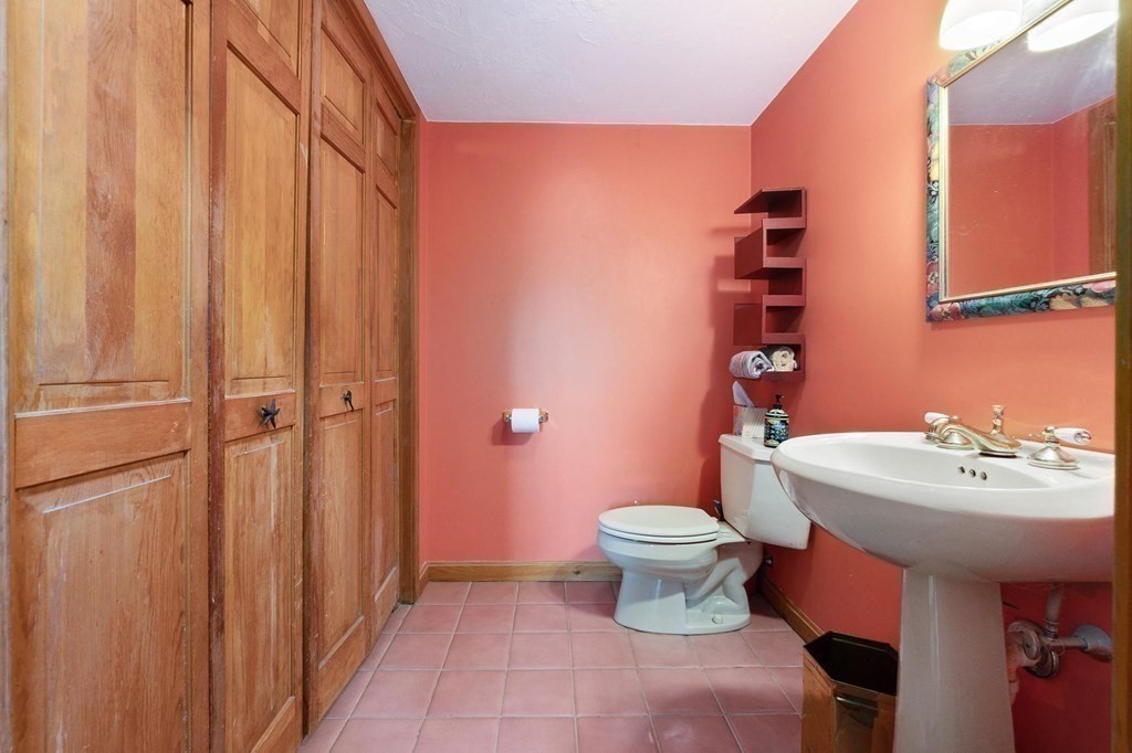 12 Paradise Road Ipswich, MA 01938 - Photo 24 of 37 Gallery Image 24