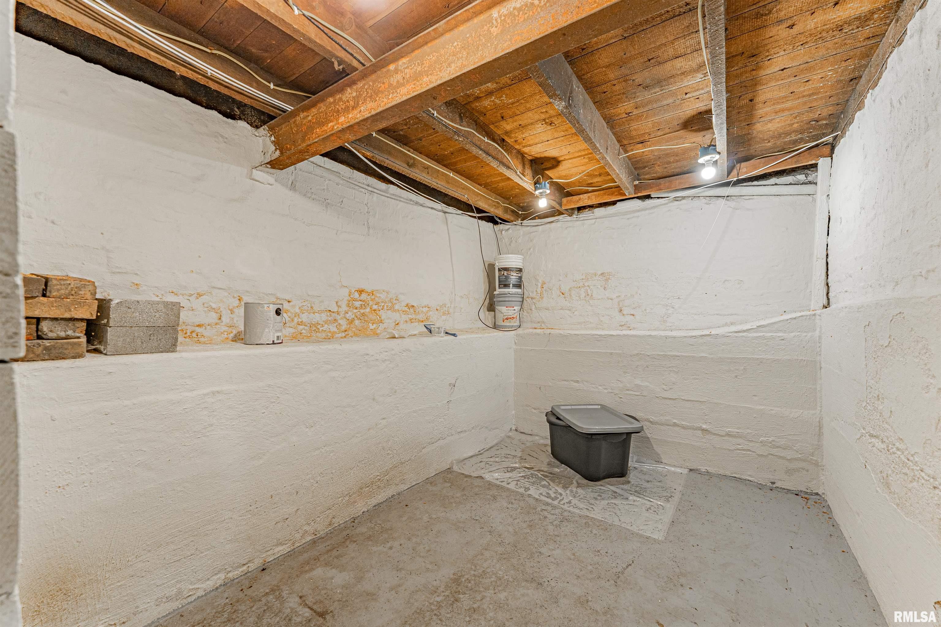 712 North Kickapoo Street Lincoln, IL 62656 - Photo 18 of 22 Gallery Image 18