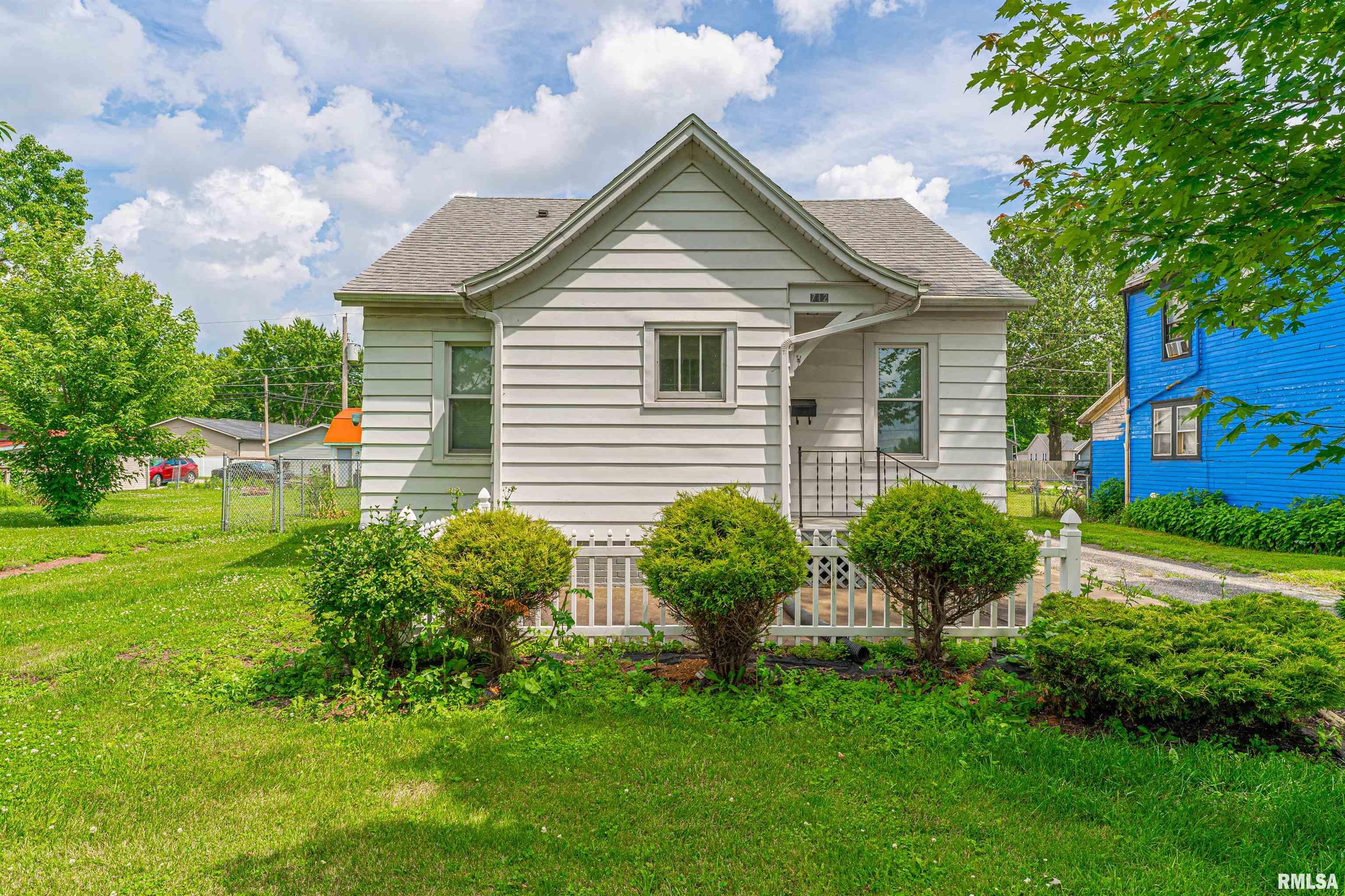 712 North Kickapoo Street Lincoln, IL 62656 - Photo 2 of 22 Gallery Image 2