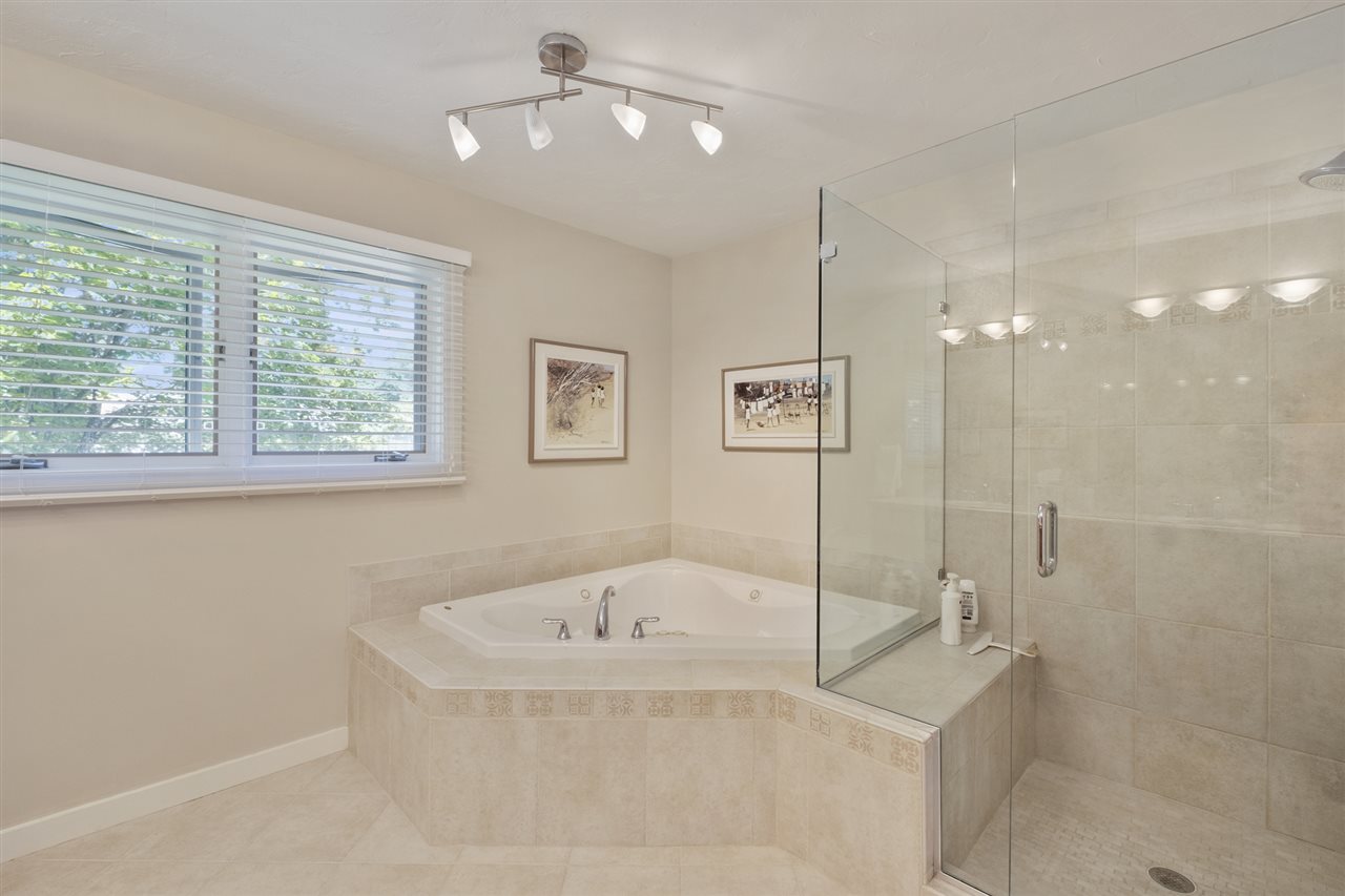 32 Topside Road, Unit 4 Moultonborough, NH 03254 - Photo 17 of 38 Gallery Image 17