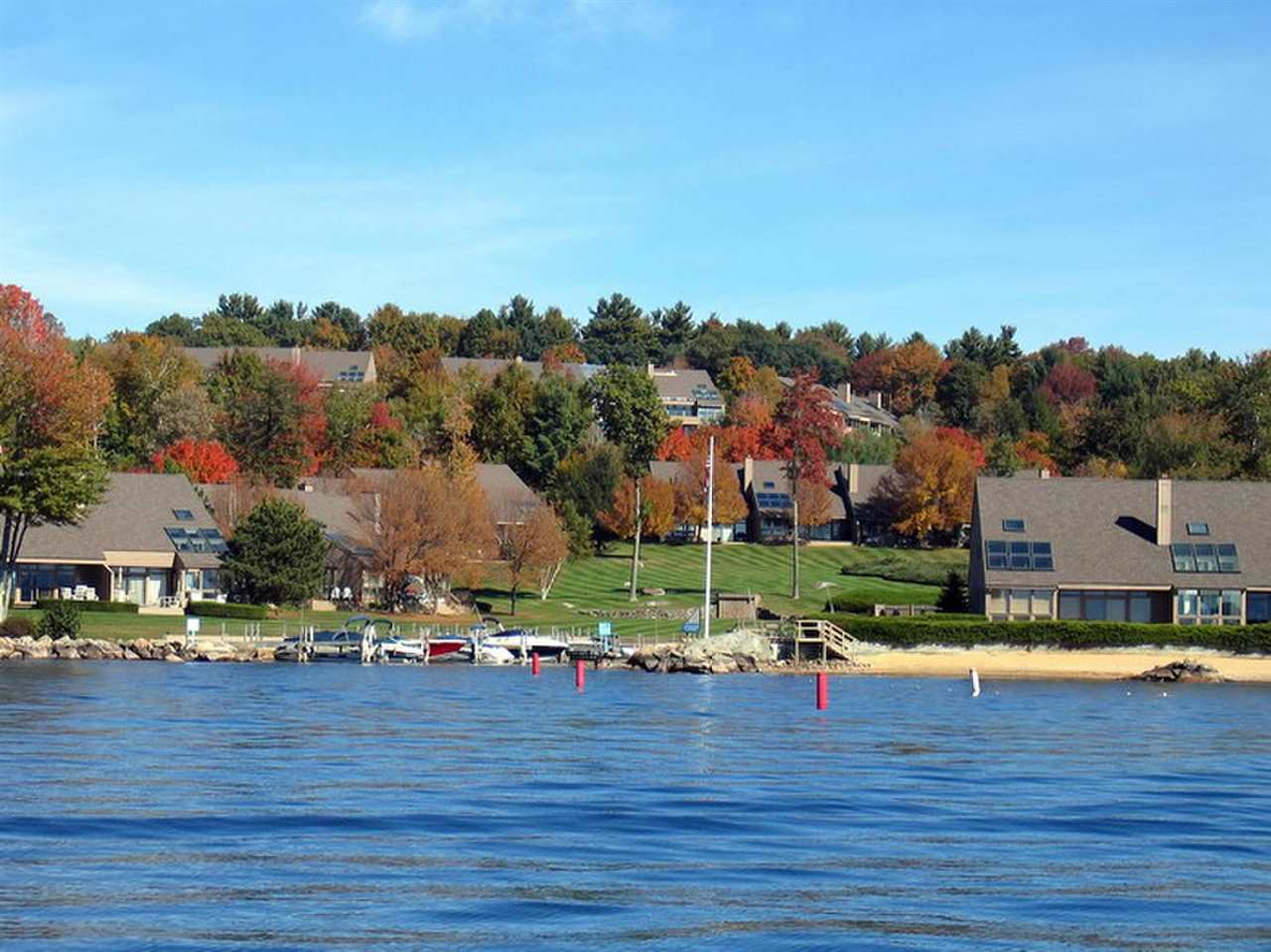 32 Topside Road, Unit 4 Moultonborough, NH 03254 - Photo 3 of 38 Gallery Image 3