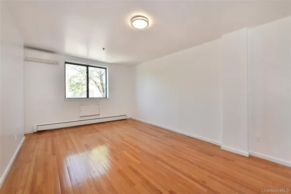 $560,000 | 133-38 Avery Avenue, Unit 3FA | Flushing