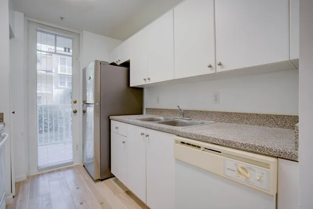 $1,900 | 1136 Town Center Drive, Unit 11, Jupiter, FL 33458