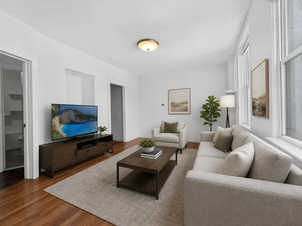 $1,600 | 352 Avenue C, Unit 1, Bayonne, NJ 07002