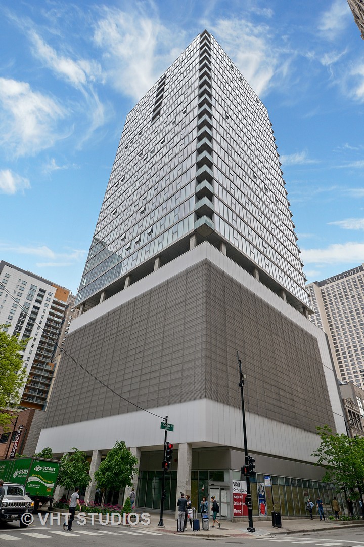 550 North St Clair St Unit 2002  