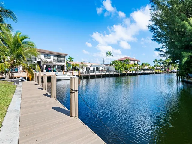 $179,500 | 2591 Northeast 55th Court, Unit 102, Fort Lauderdale, FL 33308