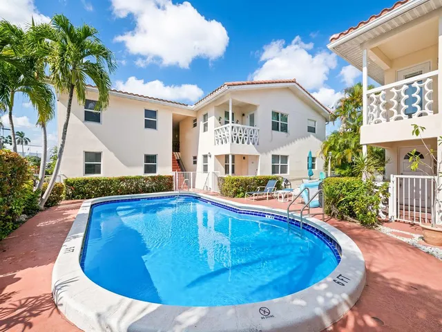 $179,500 | 2591 Northeast 55th Court, Unit 102, Fort Lauderdale, FL 33308