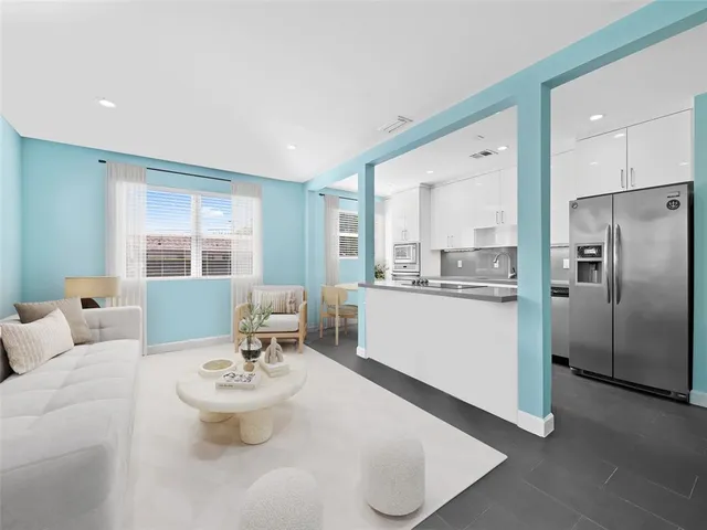 $179,500 | 2591 Northeast 55th Court, Unit 102, Fort Lauderdale, FL 33308