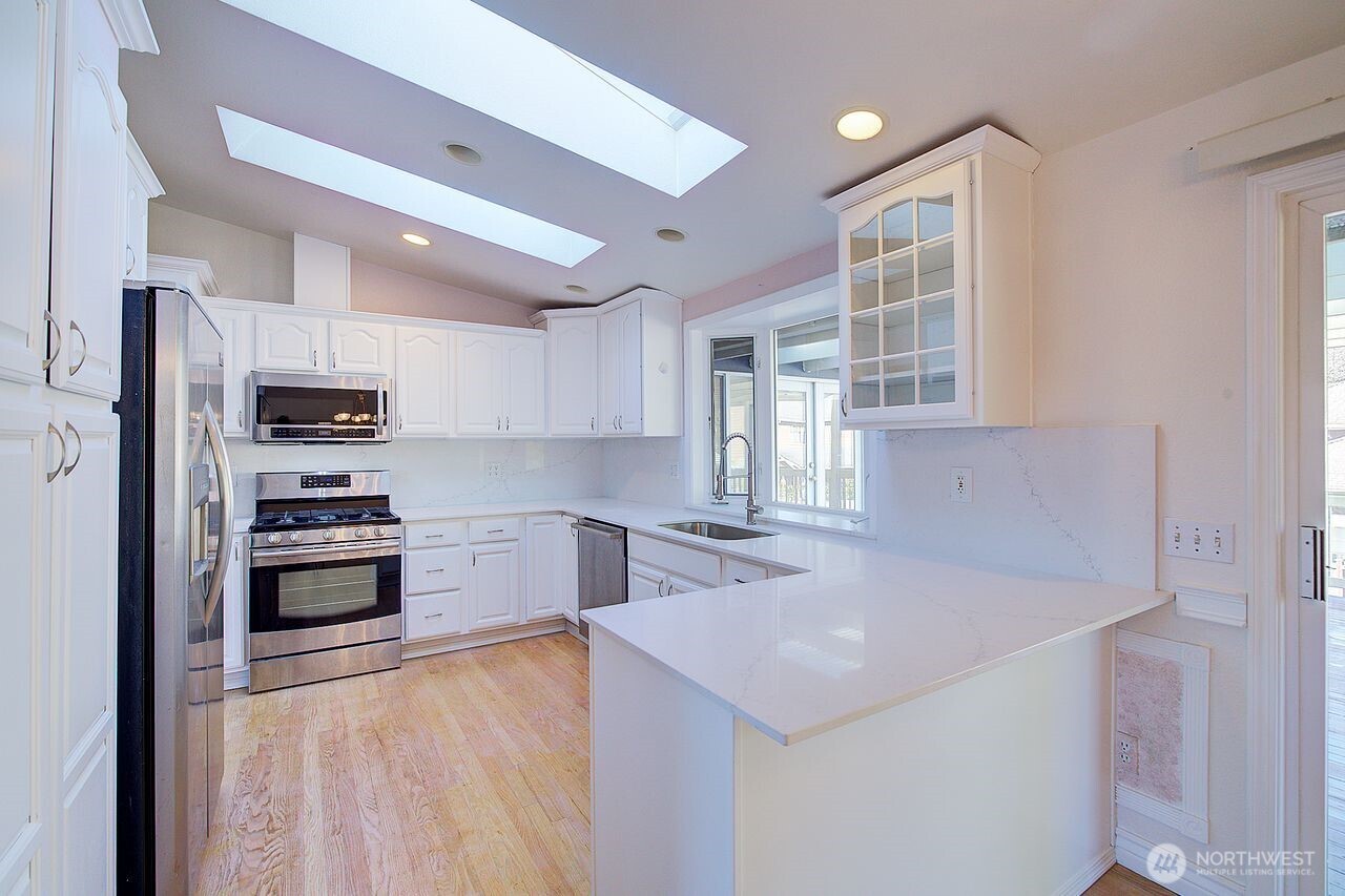 13902 Beverly Park Road Lynnwood, WA 98087 - Photo 15 of 39