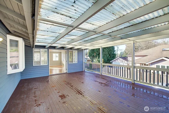 $996,000 | 13902 Beverly Park Road, Lynnwood, WA 98087