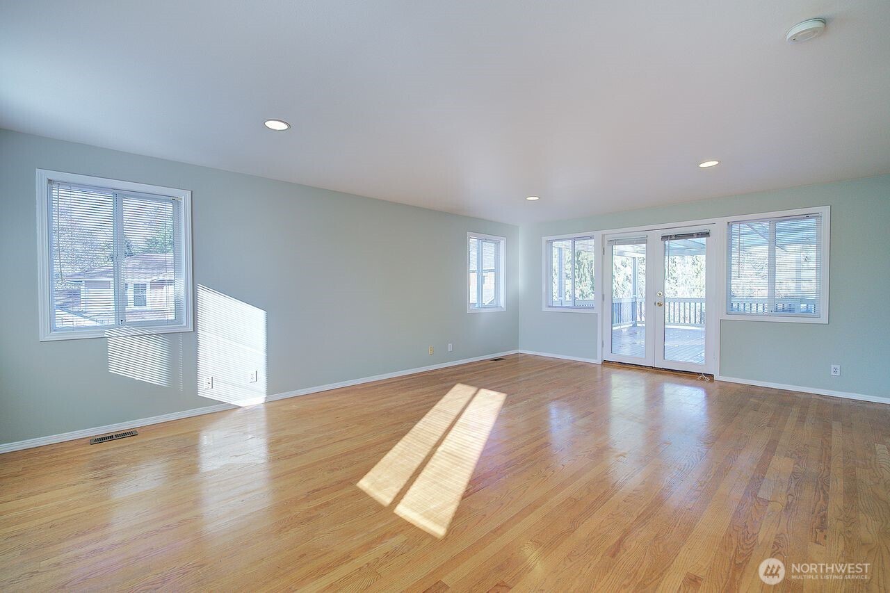 13902 Beverly Park Road Lynnwood, WA 98087 - Photo 18 of 39