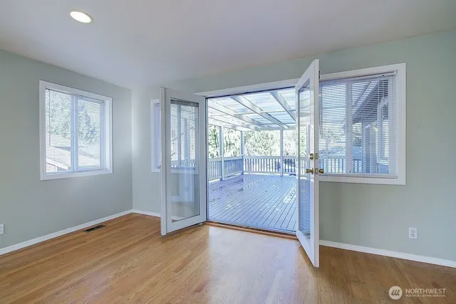 $996,000 | 13902 Beverly Park Road, Lynnwood, WA 98087