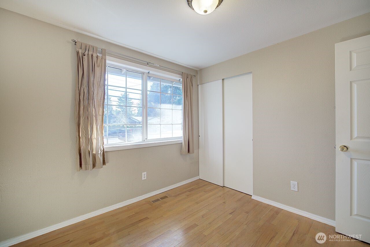 13902 Beverly Park Road Lynnwood, WA 98087 - Photo 25 of 39