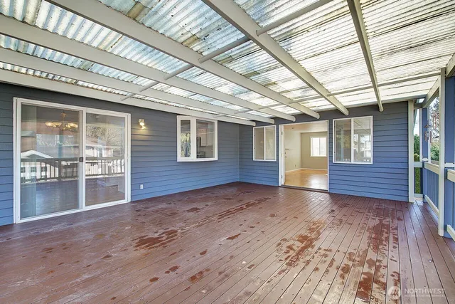 $996,000 | 13902 Beverly Park Road, Lynnwood, WA 98087