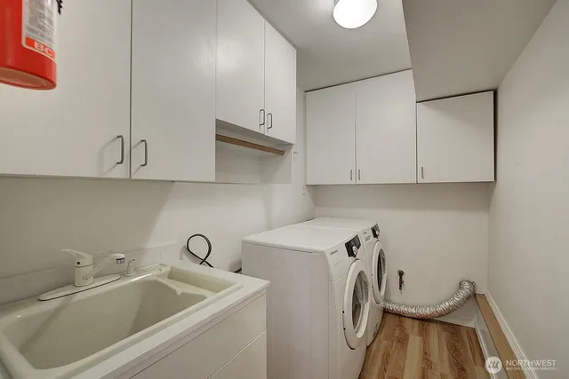 $996,000 | 13902 Beverly Park Road, Lynnwood, WA 98087