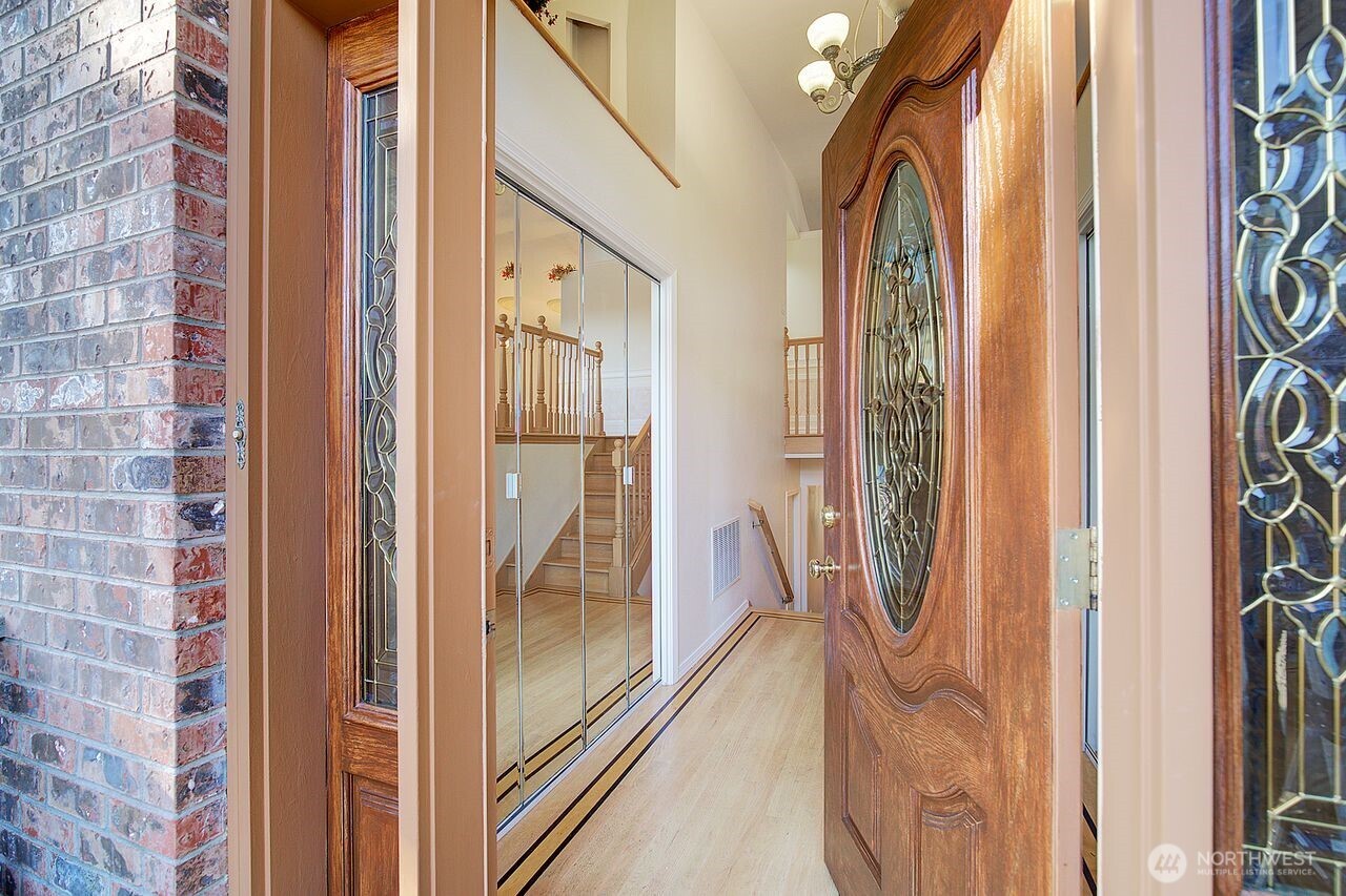 13902 Beverly Park Road Lynnwood, WA 98087 - Photo 5 of 39