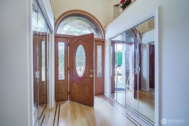 $996,000 | 13902 Beverly Park Road, Lynnwood, WA 98087