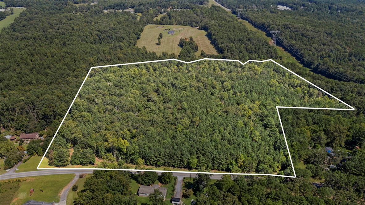 381 West Bryant Road West Union, SC 29696 - Photo 3 of 27