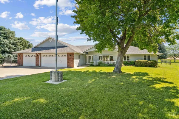 $700,000 | 2099 Shelley Drive, Payette, ID 83661