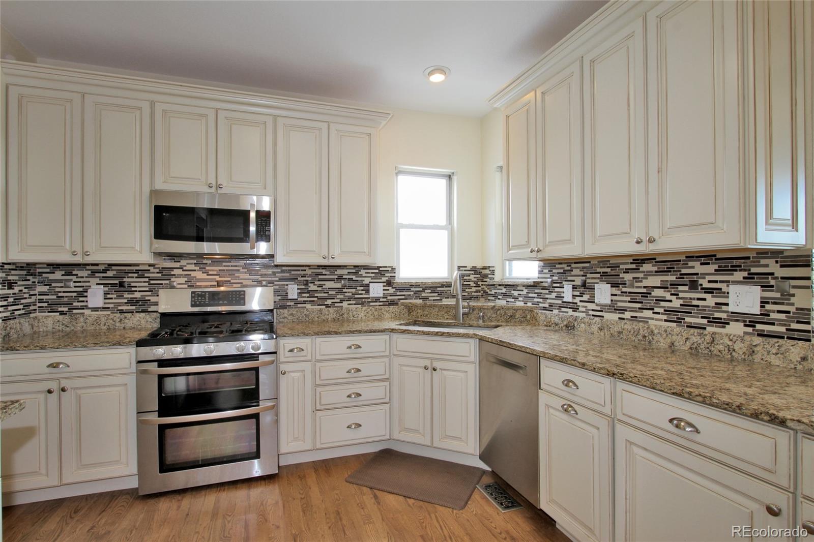 42934 Pearson Ranch Loop Parker, CO 80138 - Photo 8 of 35 Gallery Image 8