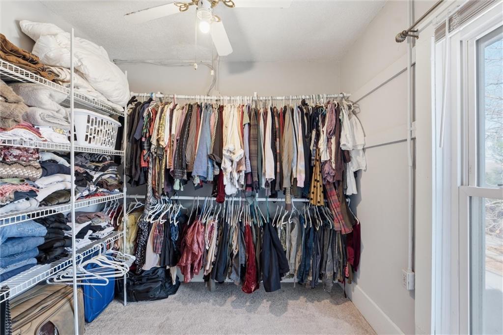 3800 Roanoke Road Kansas City, MO 64111 - Photo 16 of 36