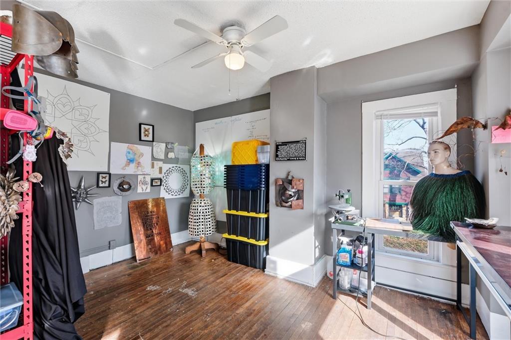 3800 Roanoke Road Kansas City, MO 64111 - Photo 18 of 36