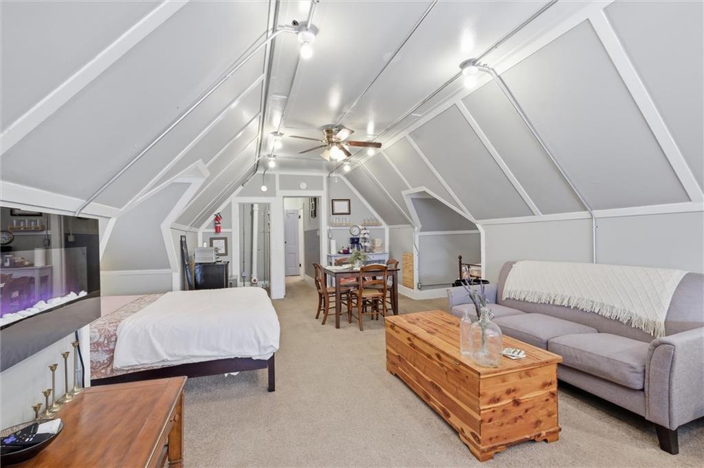 3800 Roanoke Road Kansas City, MO 64111 - Photo 22 of 36