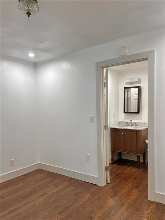 3800 Roanoke Road Kansas City, MO 64111 - Photo 28 of 36