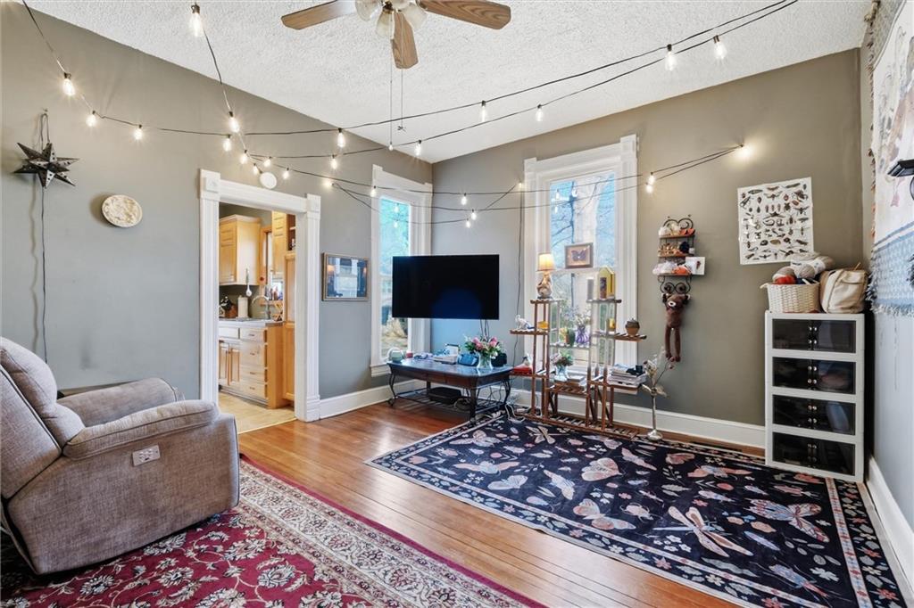 3800 Roanoke Road Kansas City, MO 64111 - Photo 5 of 36