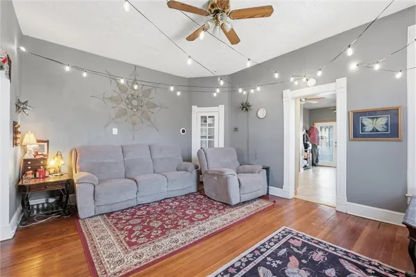 $460,000 | 3800 Roanoke Road, Kansas City, MO 64111