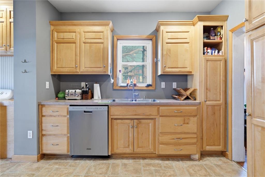 3800 Roanoke Road Kansas City, MO 64111 - Photo 10 of 36