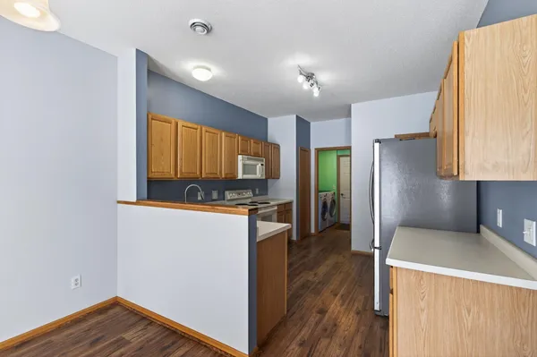 $284,500 | 15719 France Way, Unit 1313, Apple Valley, MN 55124