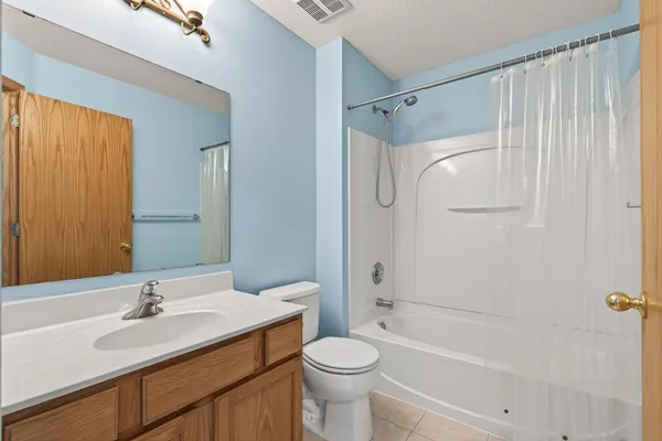 $284,500 | 15719 France Way, Unit 1313, Apple Valley, MN 55124
