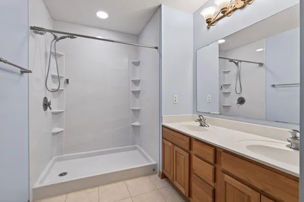 $284,500 | 15719 France Way, Unit 1313, Apple Valley, MN 55124