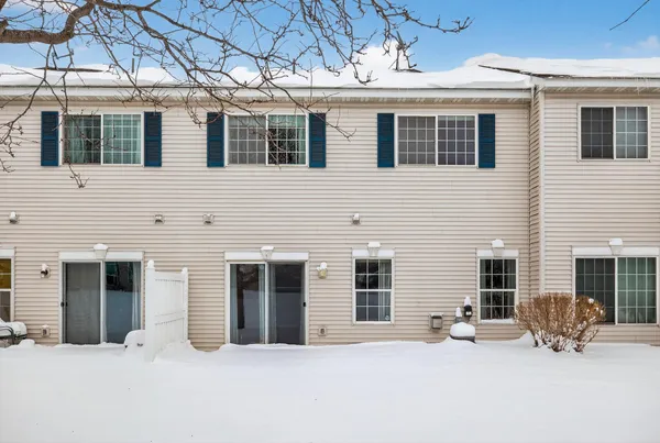 $284,500 | 15719 France Way, Unit 1313, Apple Valley, MN 55124