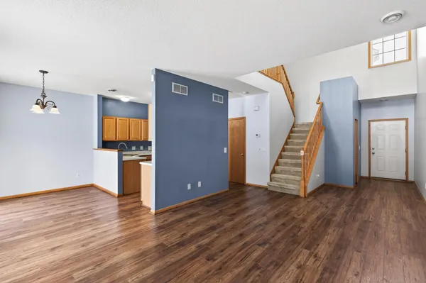 $284,500 | 15719 France Way, Unit 1313, Apple Valley, MN 55124