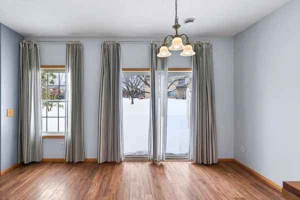 $284,500 | 15719 France Way, Unit 1313, Apple Valley, MN 55124